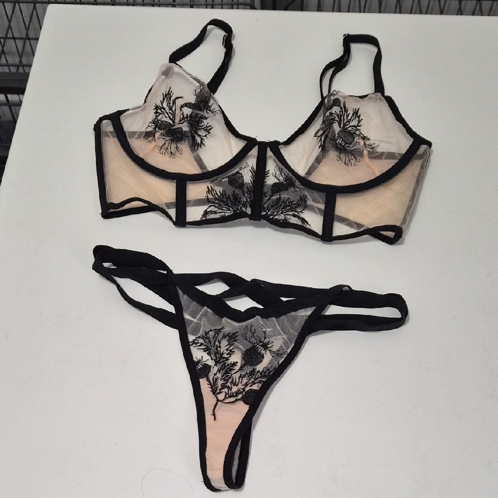 Thistle and Spire Black and Cream Floral Bra Set